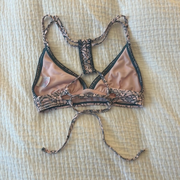 BIKINI TOP👙 - Picture 2 of 2